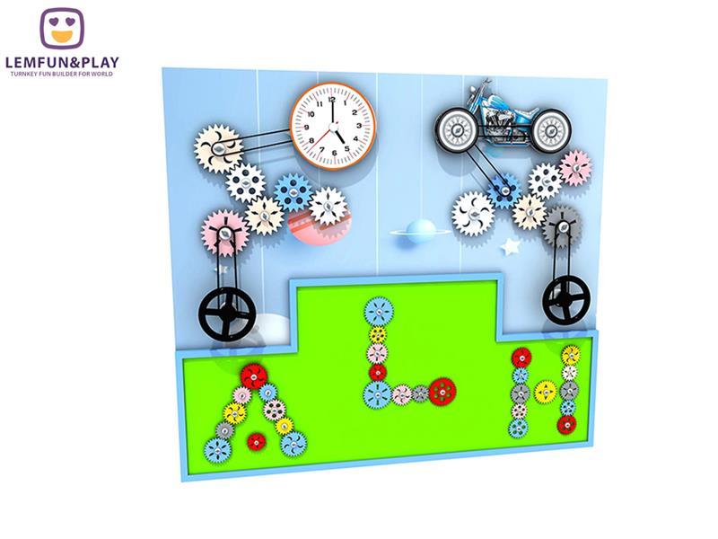 Amusement  Park Science Indoor Interactive Game Wall With Ball Tube Equipment