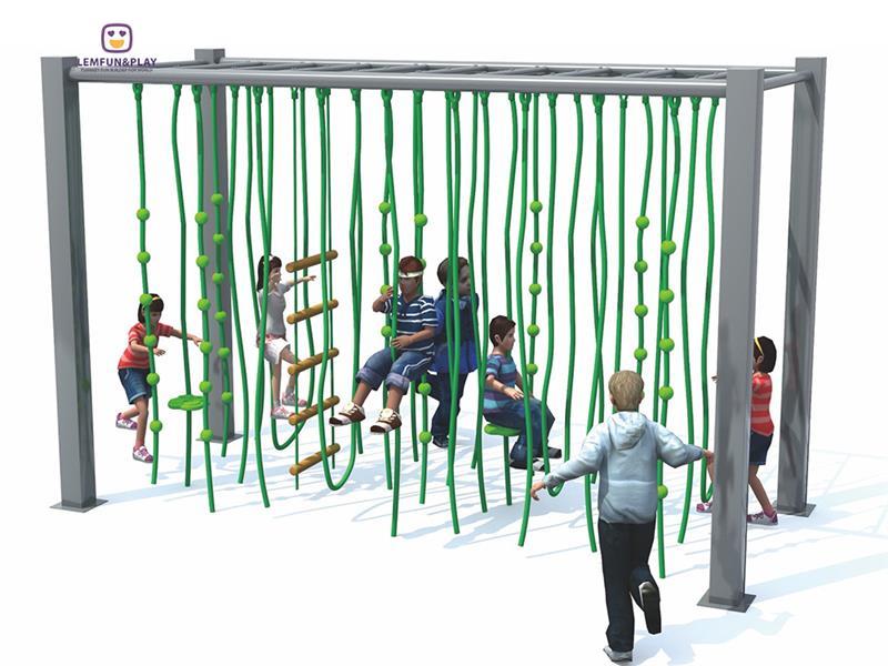 High Quality Climbing Play Structure With RopesLM-PP013