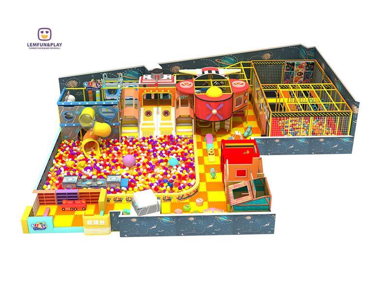 Candy Themed Kids Indoor Playground With Nice Tunnel Slide for Sale