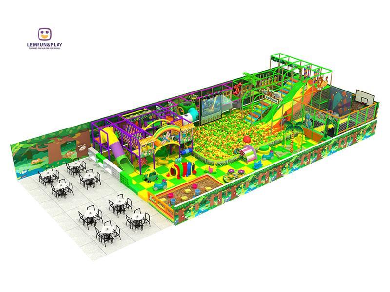 Jungle Themed Play Park Kids Indoor Playground With Interactive Ball Game for Sale